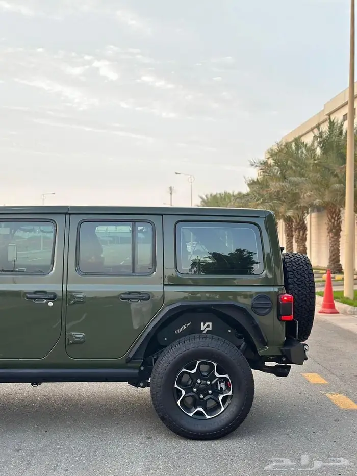 جيب رانجلر روبيكون 2023 على الضمان والصيانة المجانية 8