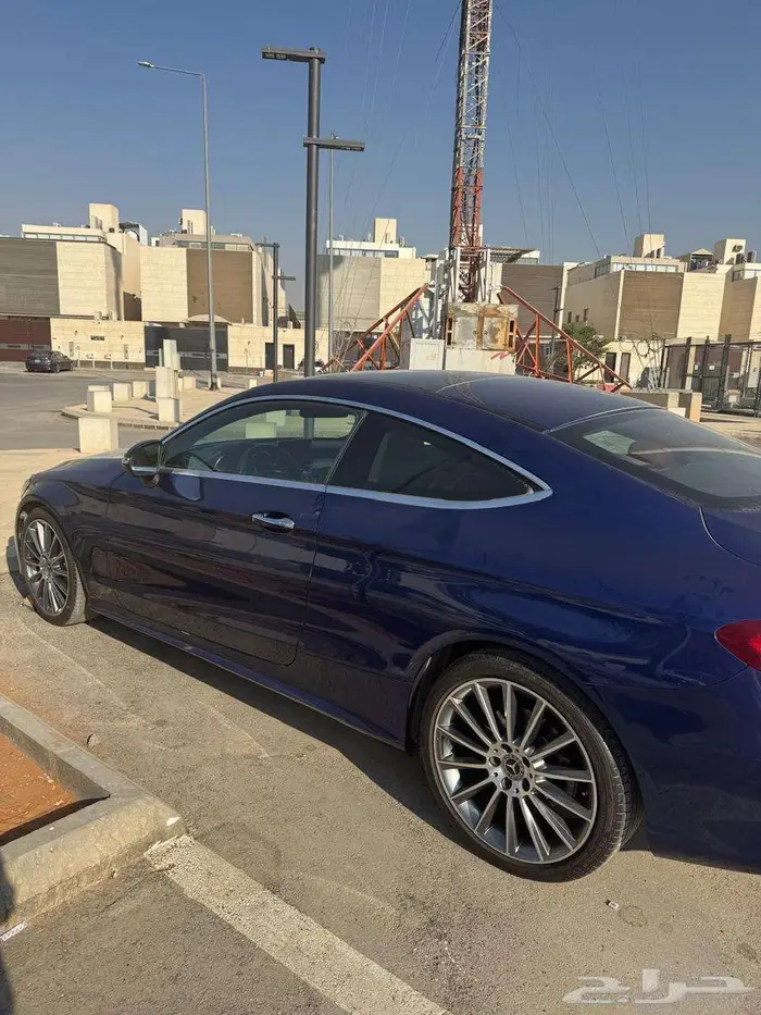 للبيع مرسيدس C300 موديل 2017 الممشى 70 ألف كيلومتر. 5