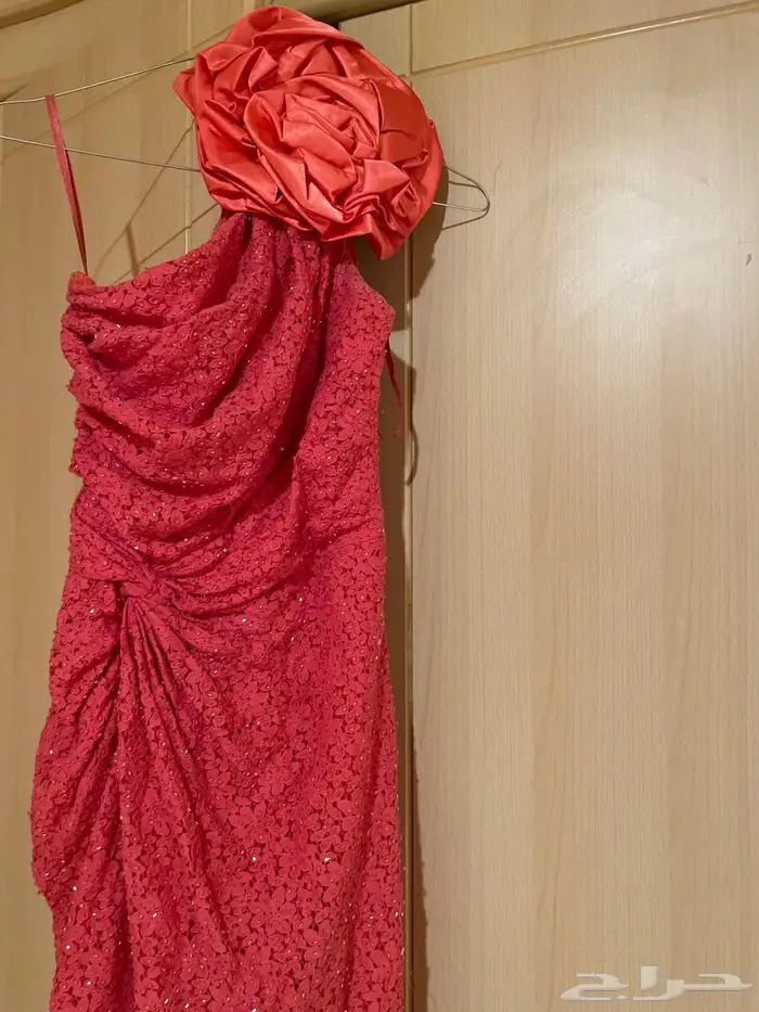 فستان مناسبات فخم لونه اورنج للبيع مقاس سمول 0
