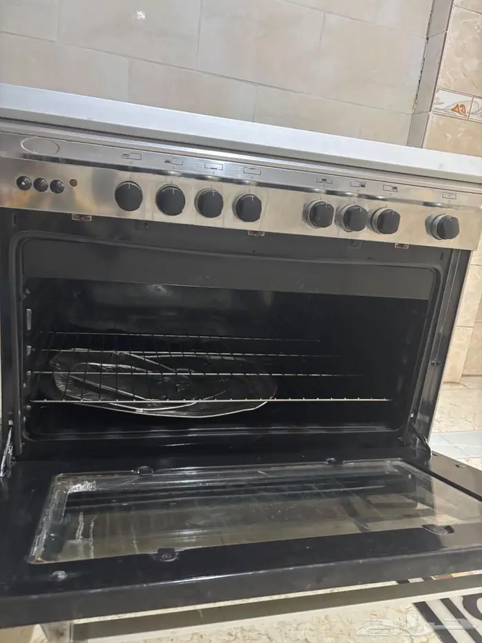 فرن نظيف وشغال استخدام شخص واحد فقط 1