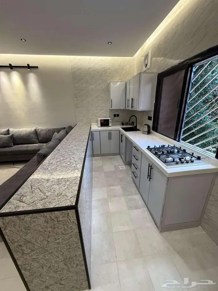 شقة مفروشة لأيجار بحي سلطانة 0