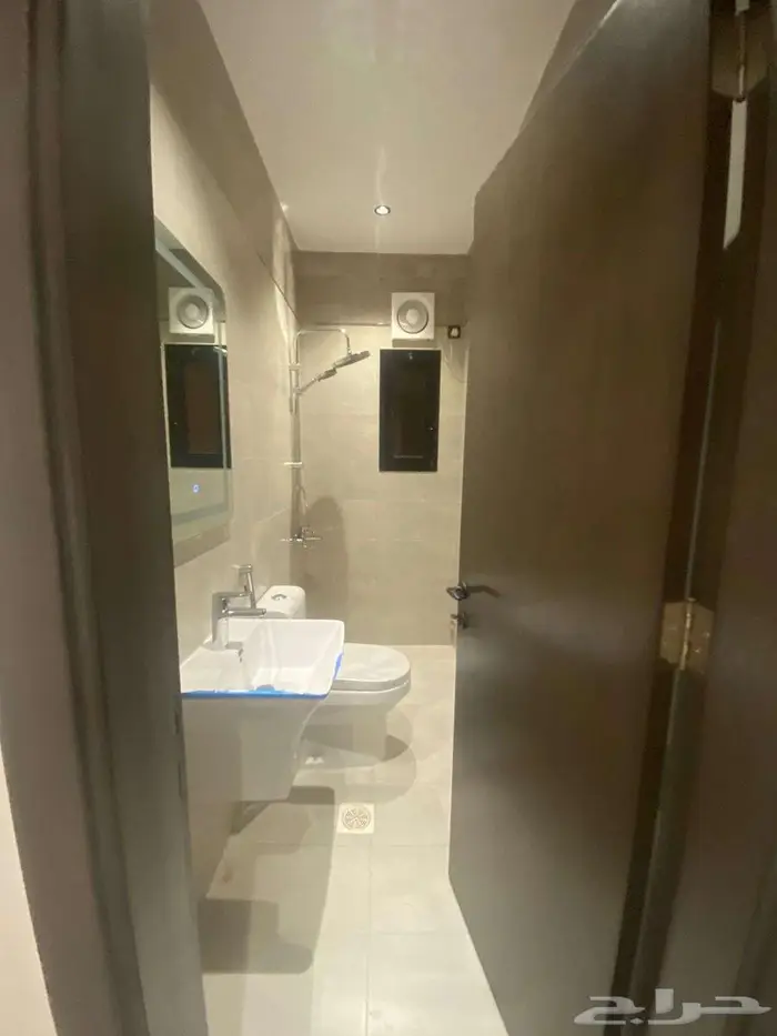 شقه جديدة للايجار بحي الريان جدة 3