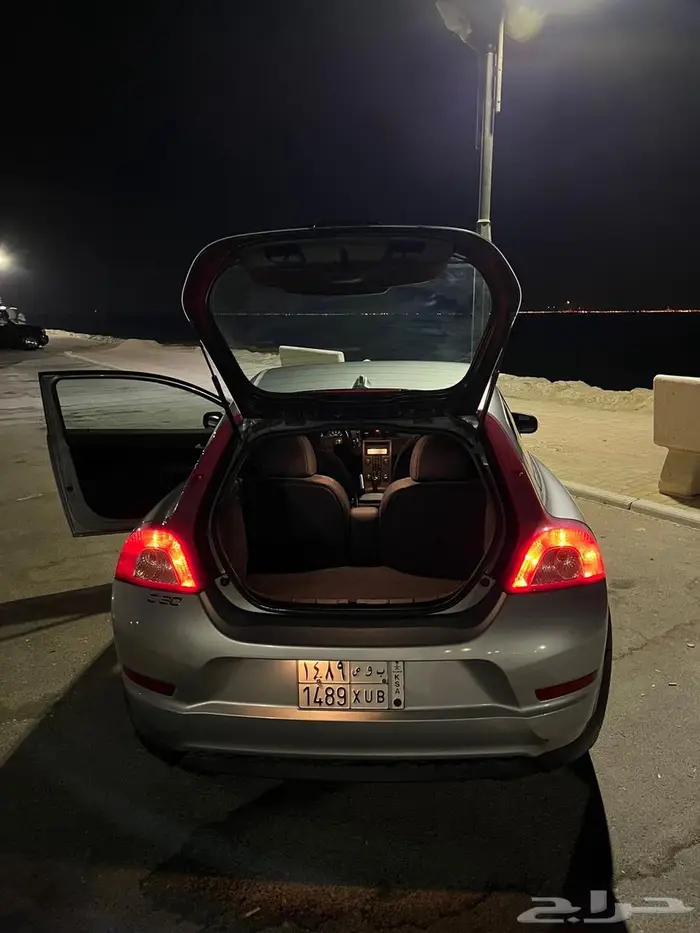 فولفو C30 قمة النظافة ممشى قليل جدا 4