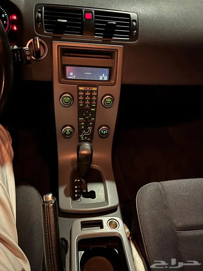 فولفو C30 قمة النظافة ممشى قليل جدا 8