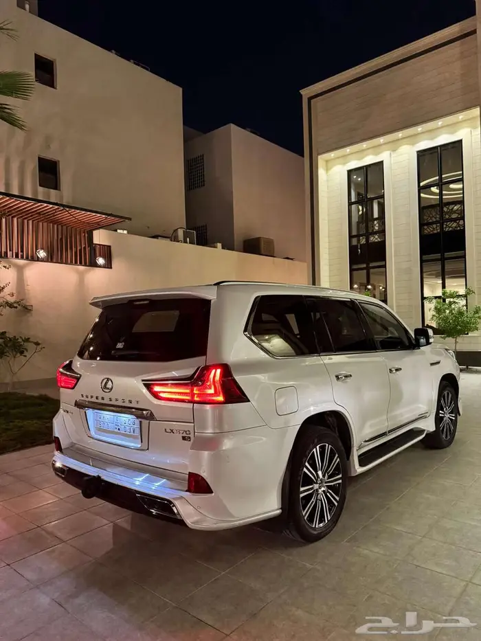 جيب لكزس فل كامل 2020 خليجي 1