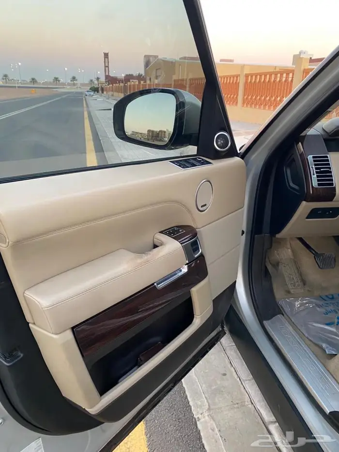 لاند روفر 2014 6