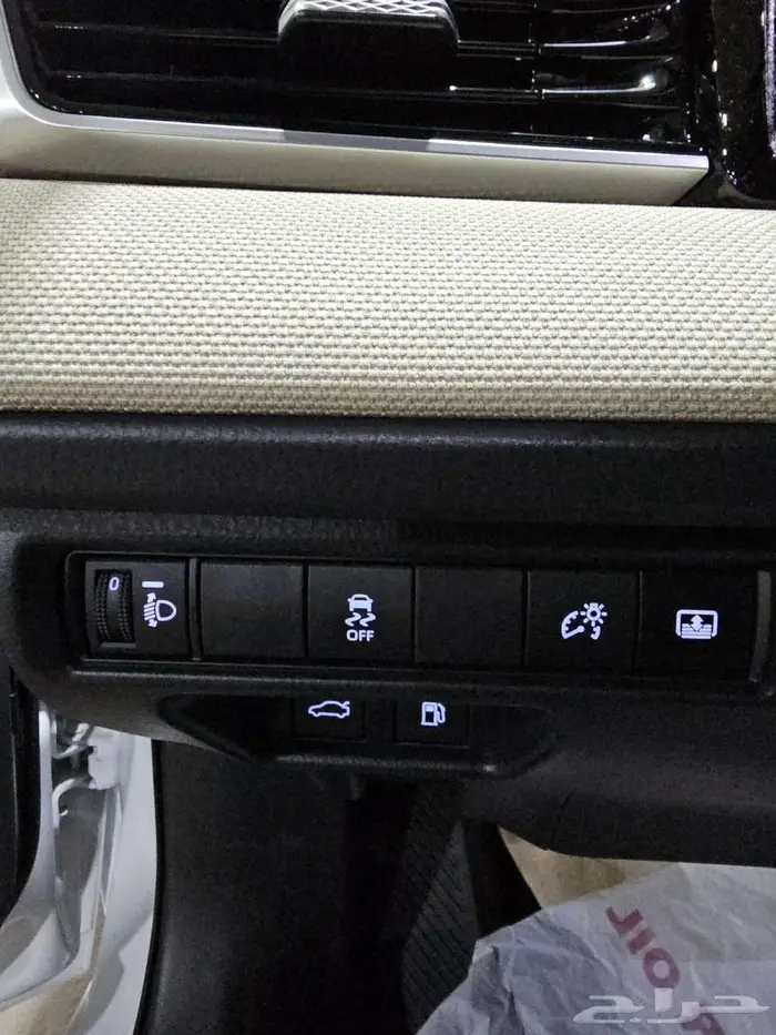 تويوتا كامري LE موديل 2025 23