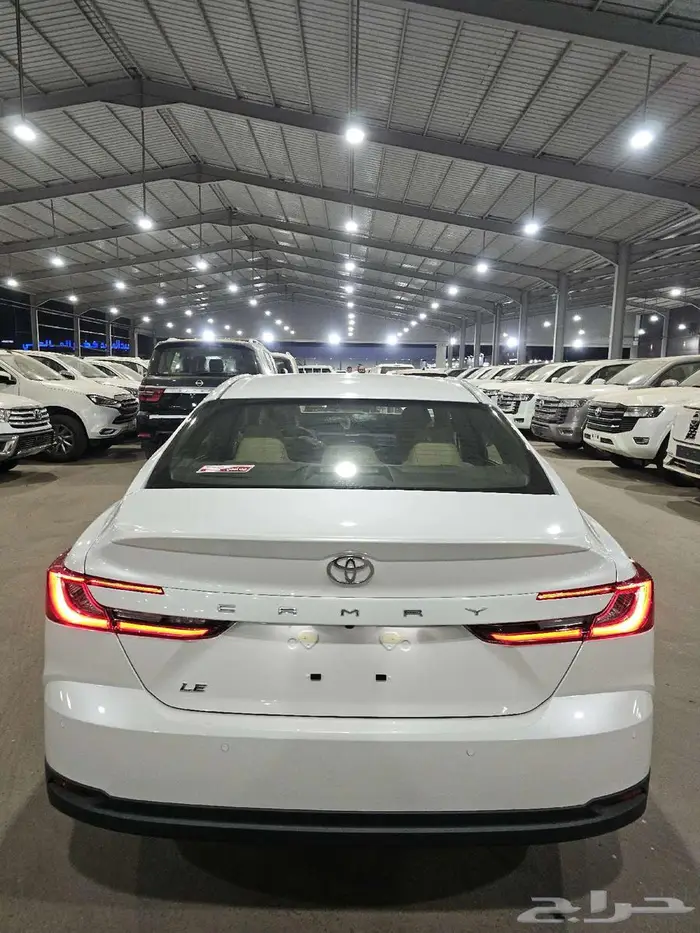 تويوتا كامري LE موديل 2025 25