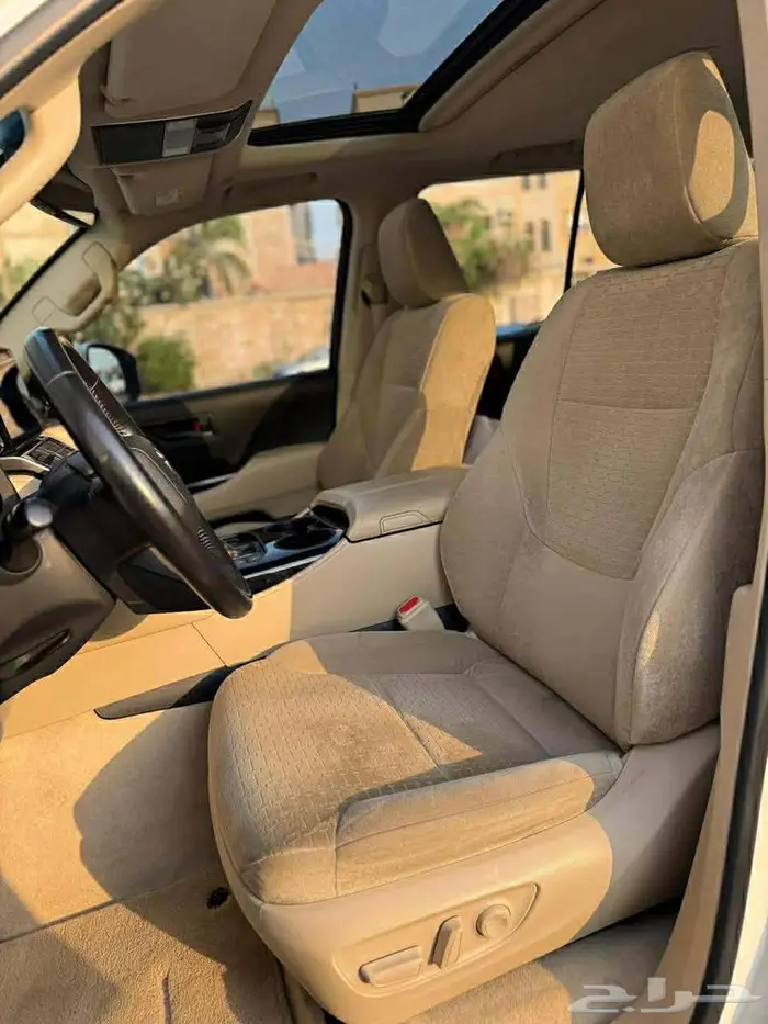 تويوتا لاند كروزر GRX3 2023 22