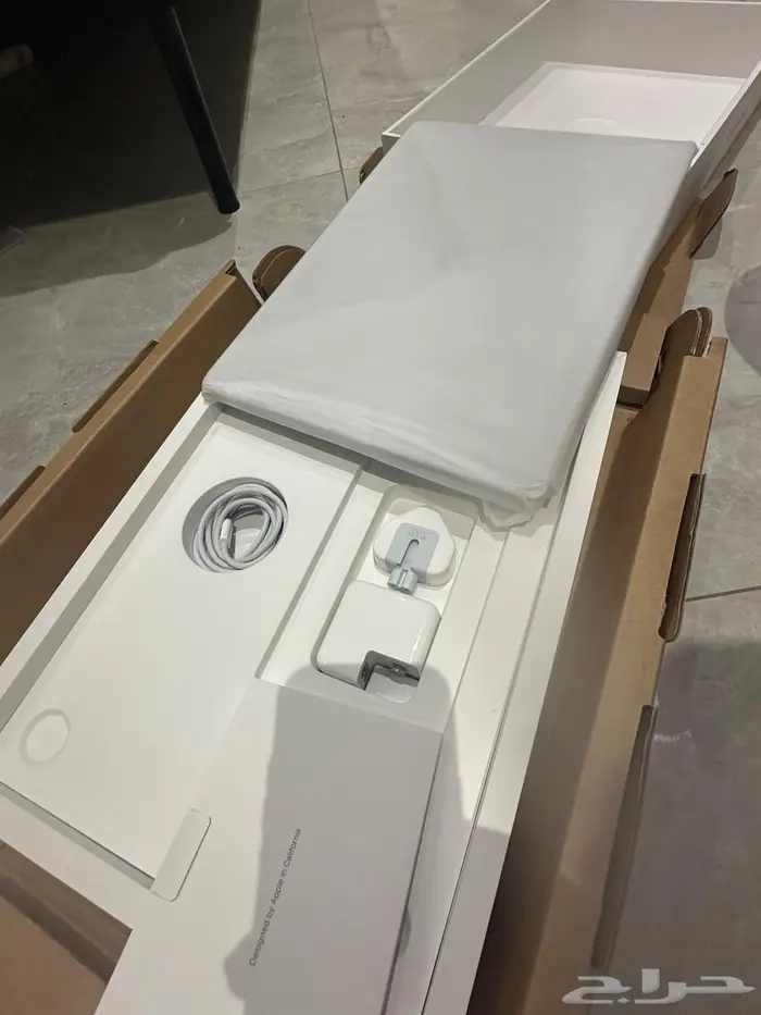 ابل ماك بوك اير M4 5