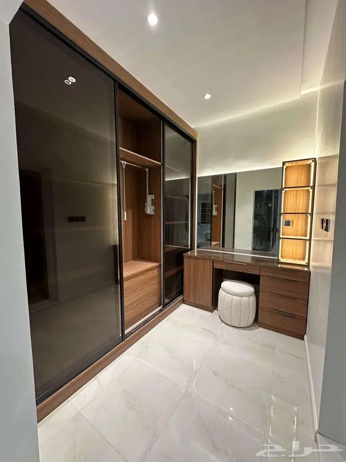 خزاين خشب ألماني 1