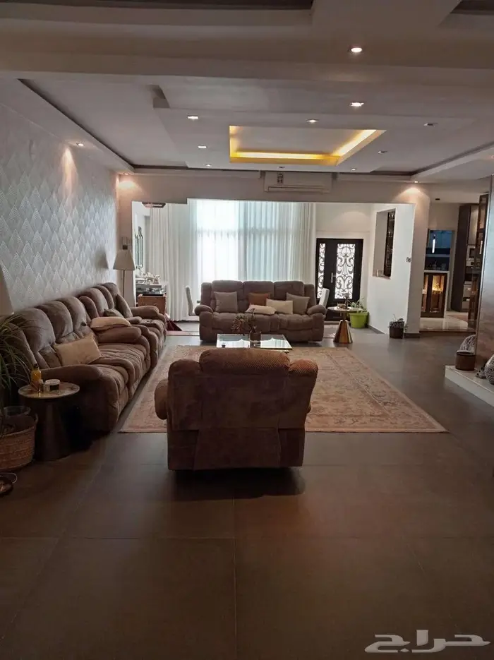 فيلا للبيع 2