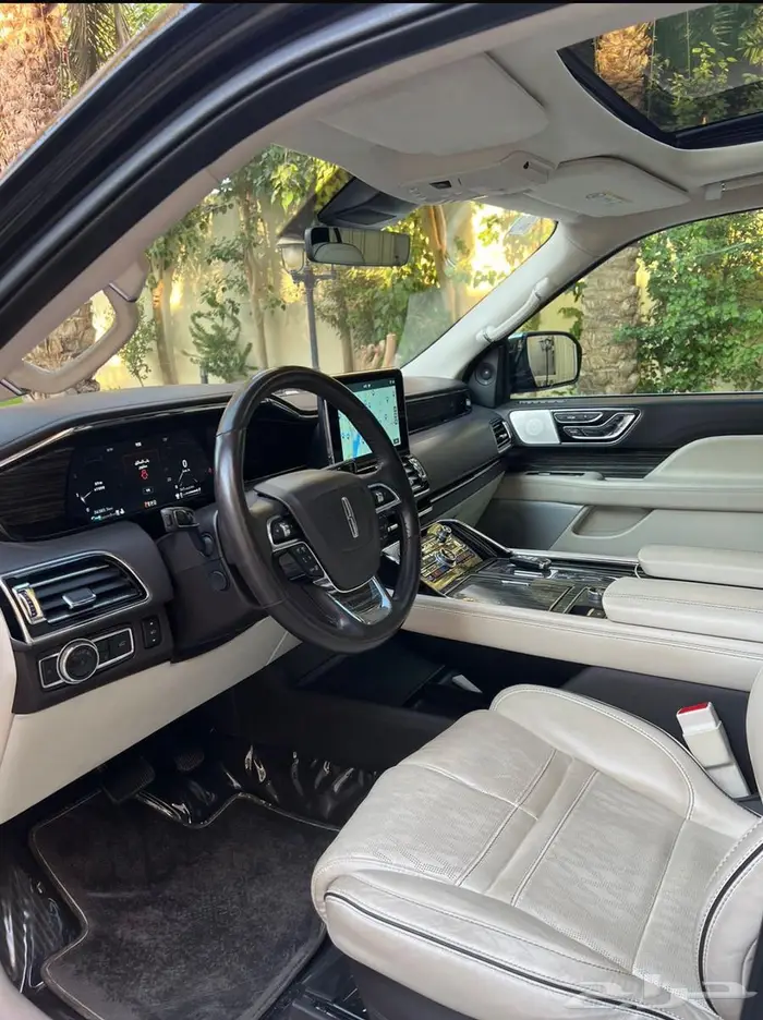 لينكون اعلى فئة من نوعها بريزيدنشال بايلوت 4