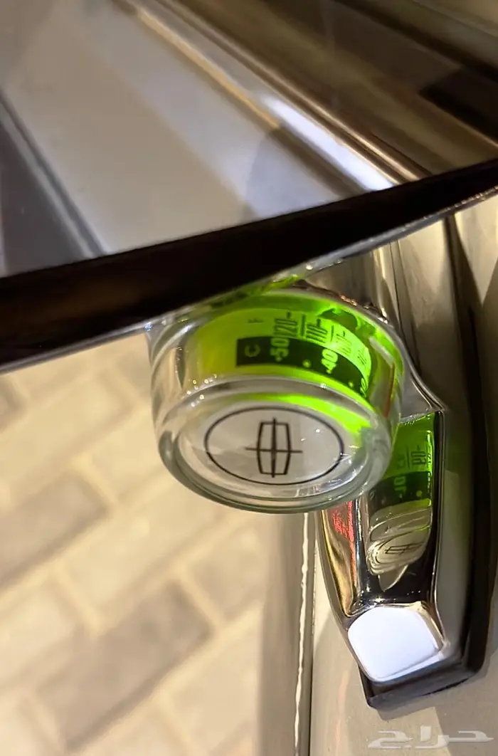 لنكولن تاون كار 1986 مخزن وكالة( مواصفات خاصة ) للبيع .إيجار 5