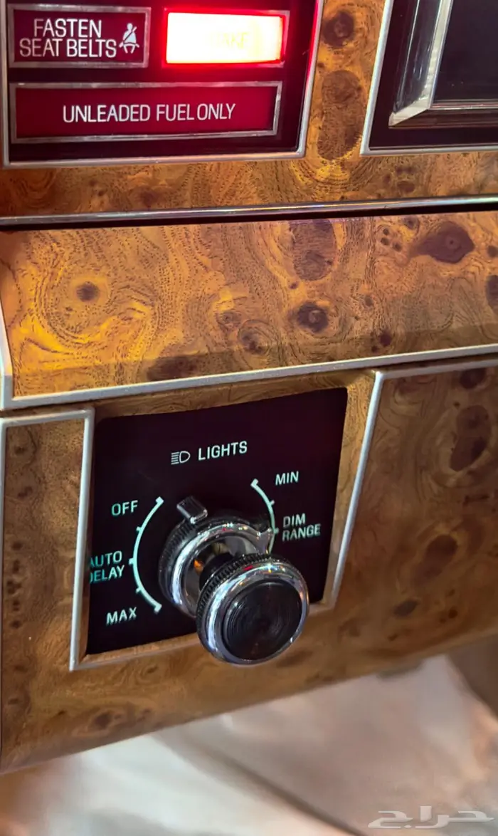 لنكولن تاون كار 1986 مخزن وكالة( مواصفات خاصة ) للبيع .إيجار 9