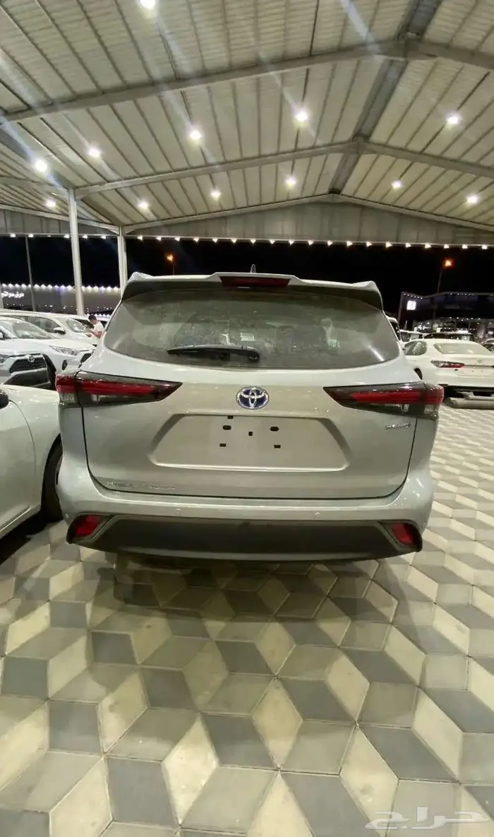 تويوتا هايلاندر LE دفع رباعي هايبرد 2025 6