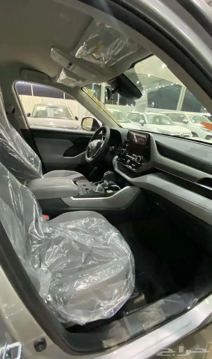 تويوتا هايلاندر LE دفع رباعي هايبرد 2025 7