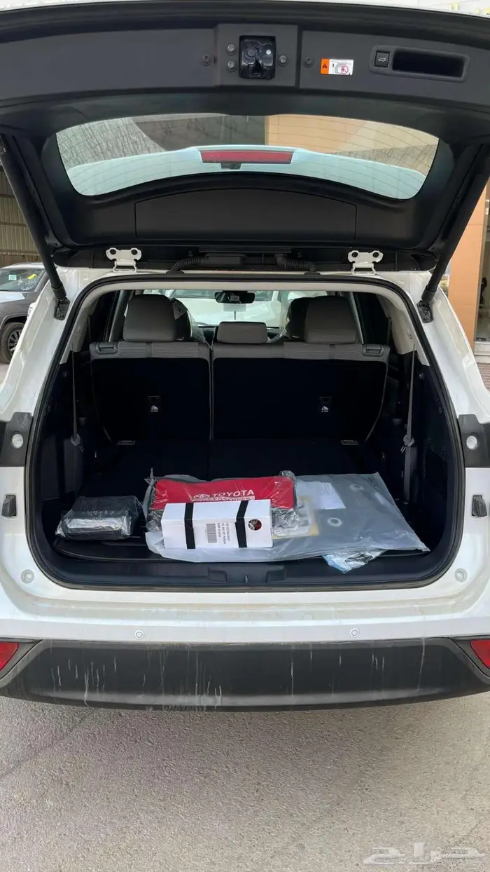 تويوتا هايلندر GLE 6