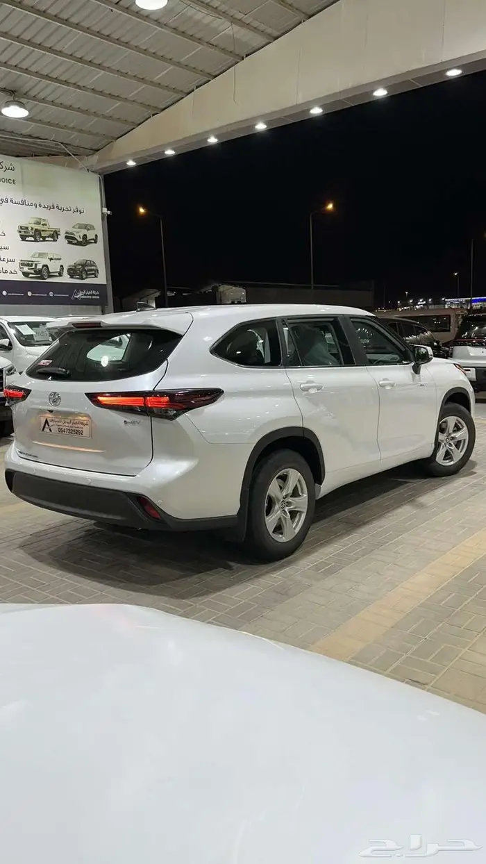 تويوتا هايلاندر LE 4X2 هايبرد 2025 5