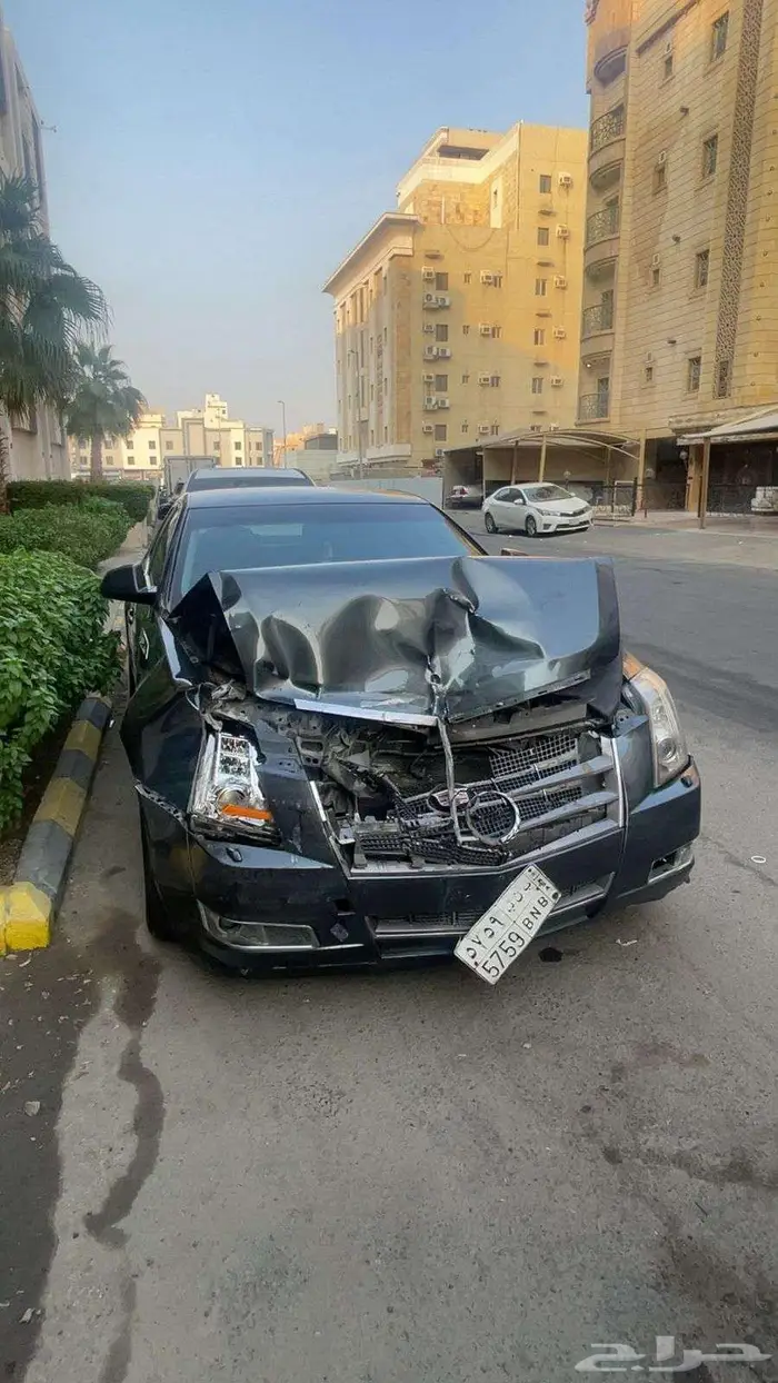للبيع كاديلاك cts 2011 مصدوم 4