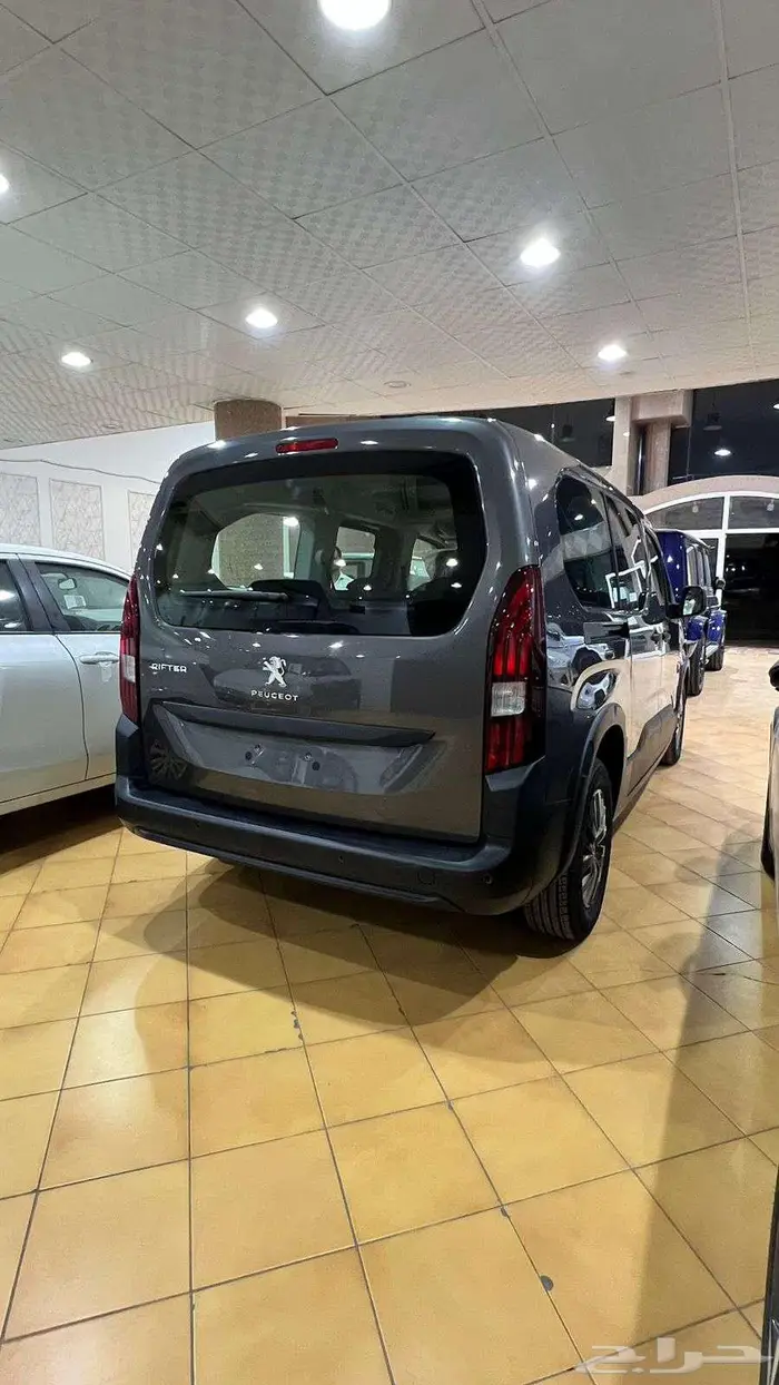 بيجو - ريفتر - 5 راكب ديزل جير عادي - 2023 2