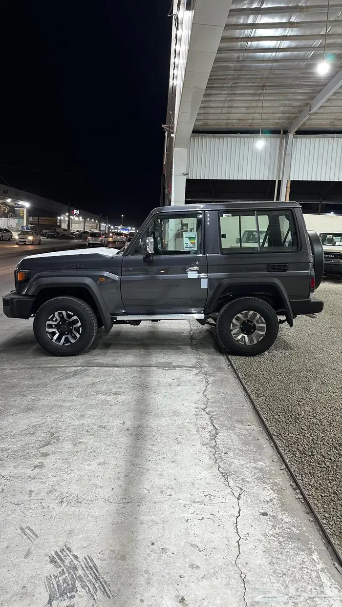 جيب ربع رفرف فل كامل بنزين رمادي 2025 2