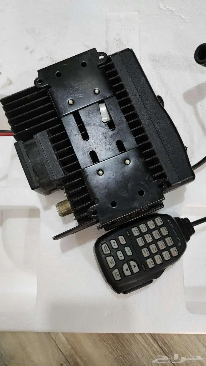 ايكوم ياباني IC-V8000 نظيف 3