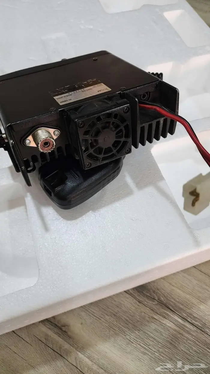 ايكوم ياباني IC-V8000 نظيف 2