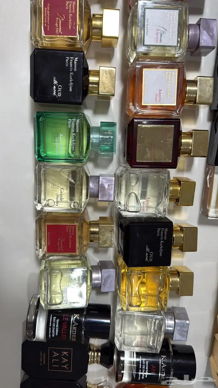 عطور اصليه بدون كراتين بربع القيمه 32