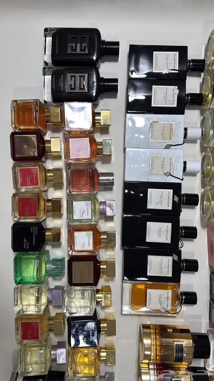 عطور اصليه بدون كراتين بربع القيمه 28