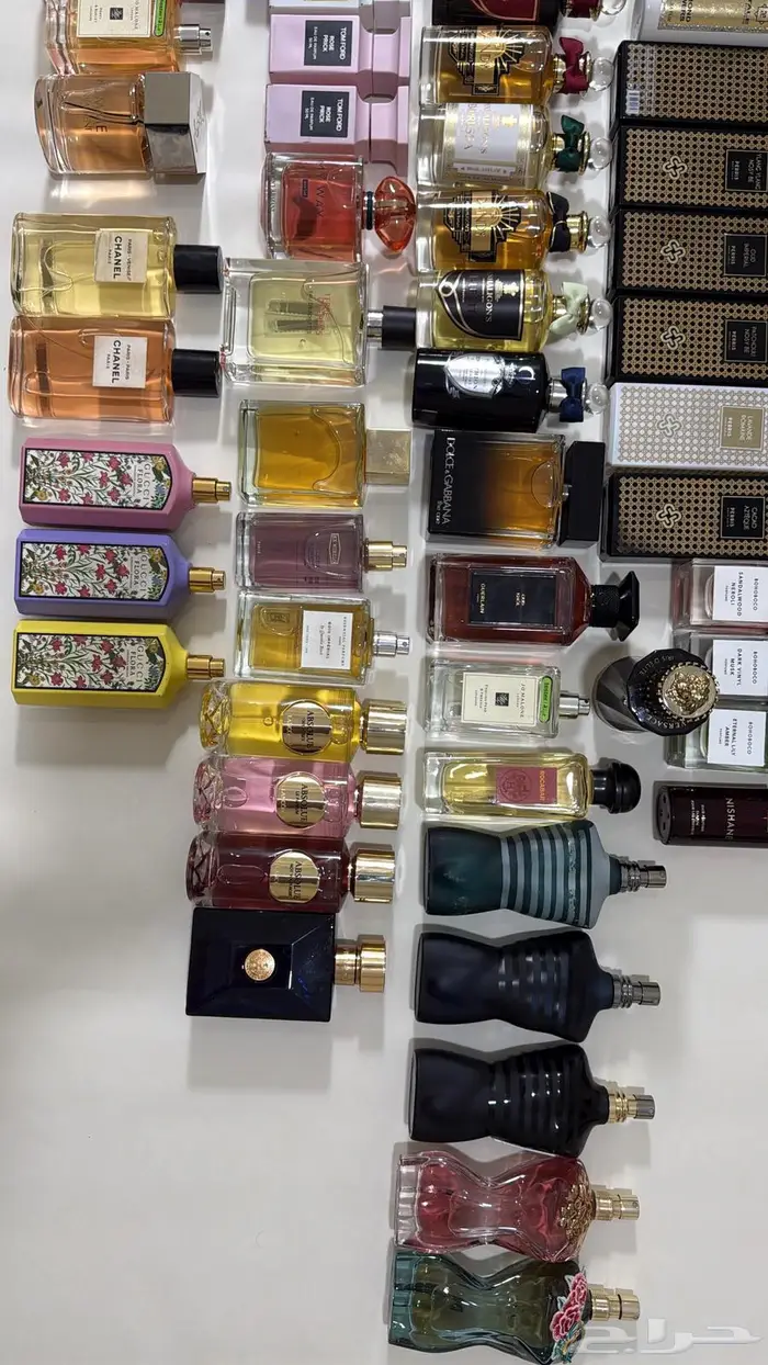 عطور اصليه بدون كراتين بربع القيمه 12