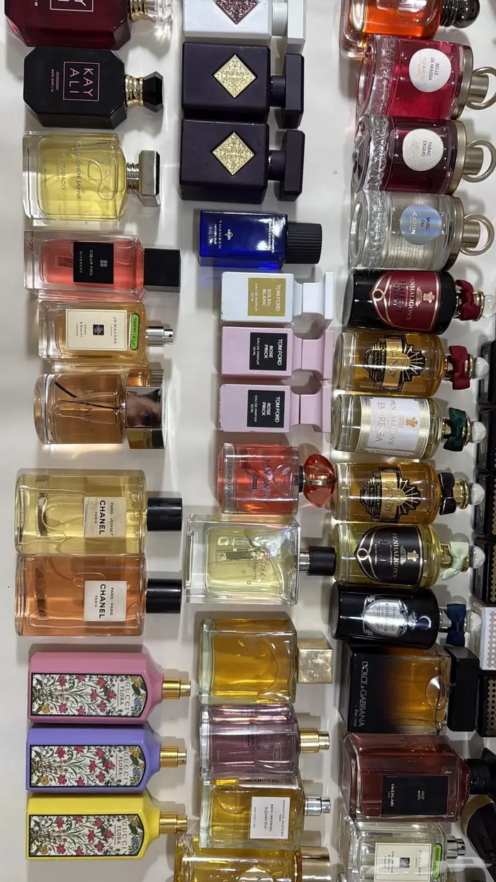 عطور اصليه بدون كراتين بربع القيمه 22