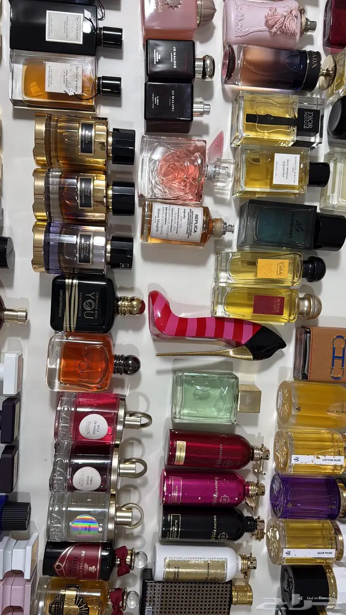 عطور اصليه بدون كراتين بربع القيمه 26