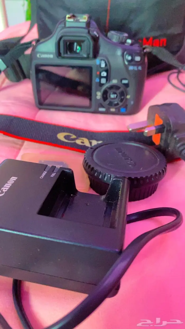 كاميرا كانون وساعة ابل 1