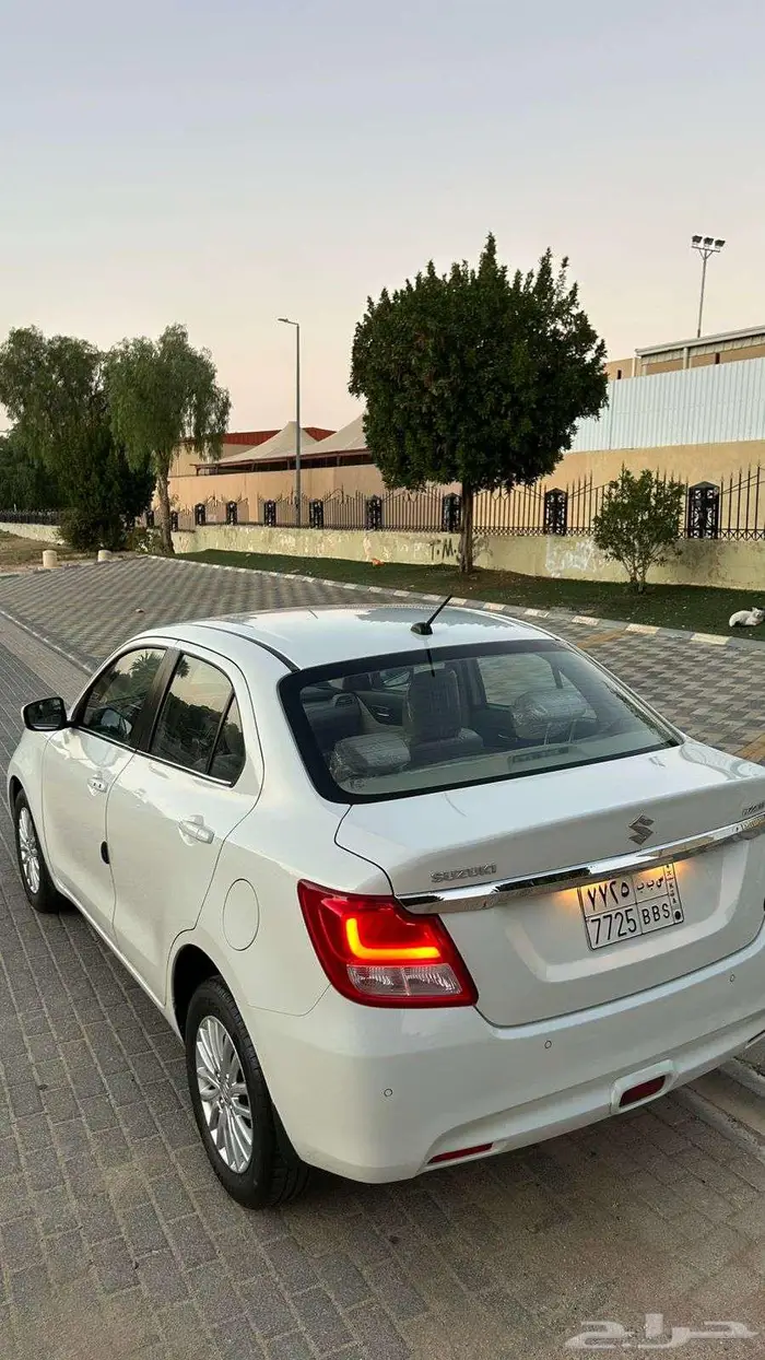 سزوكي ديزاير فل كامل بصمة بدي وكالة 6