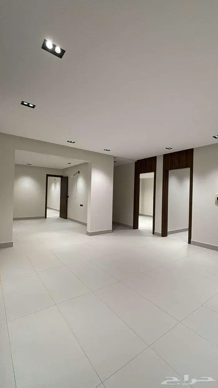 للبيع دور ارضي بالرياض حي الخليج 667 12