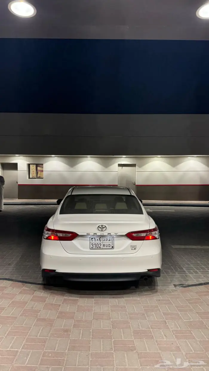 كامري 2020 LE خليجي ابيض وارد عمان 9