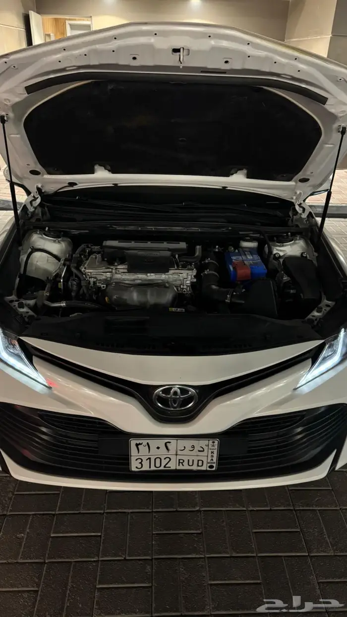 كامري 2020 LE خليجي ابيض وارد عمان 12