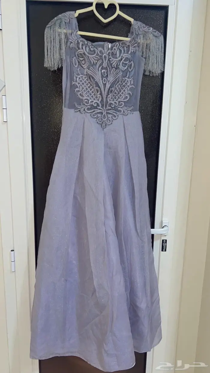 فساتين للبيع 4