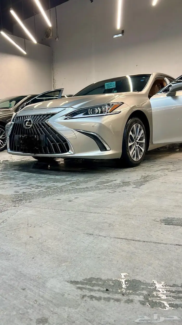 لكزس ES300H 1
