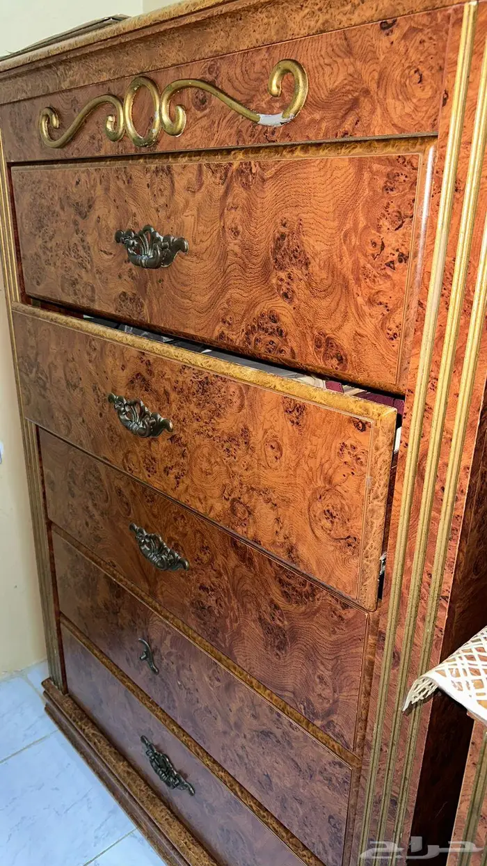 غرفة نوم 7 قطع كبيره حجم 200في 200 3