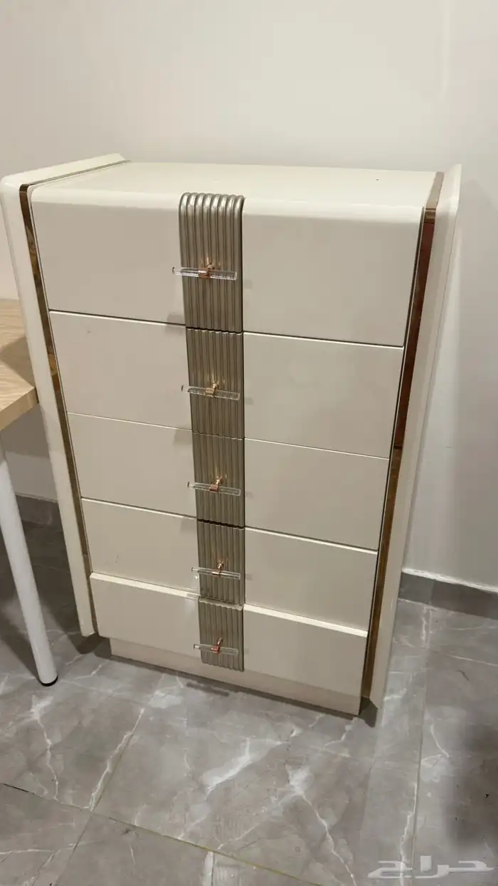 اثاث كراسي مع مكتب وغرفة نوم كاملة 5