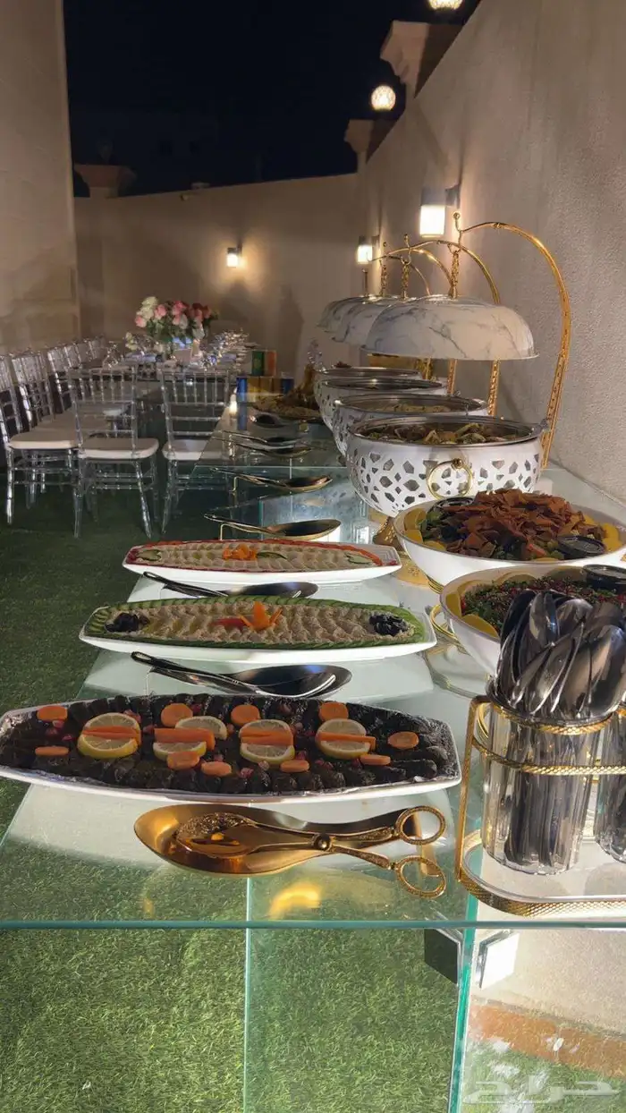 تأجير كراسي طاولات طعام بأنواعها زجاج مستطيلة ودئريه وخشب 2