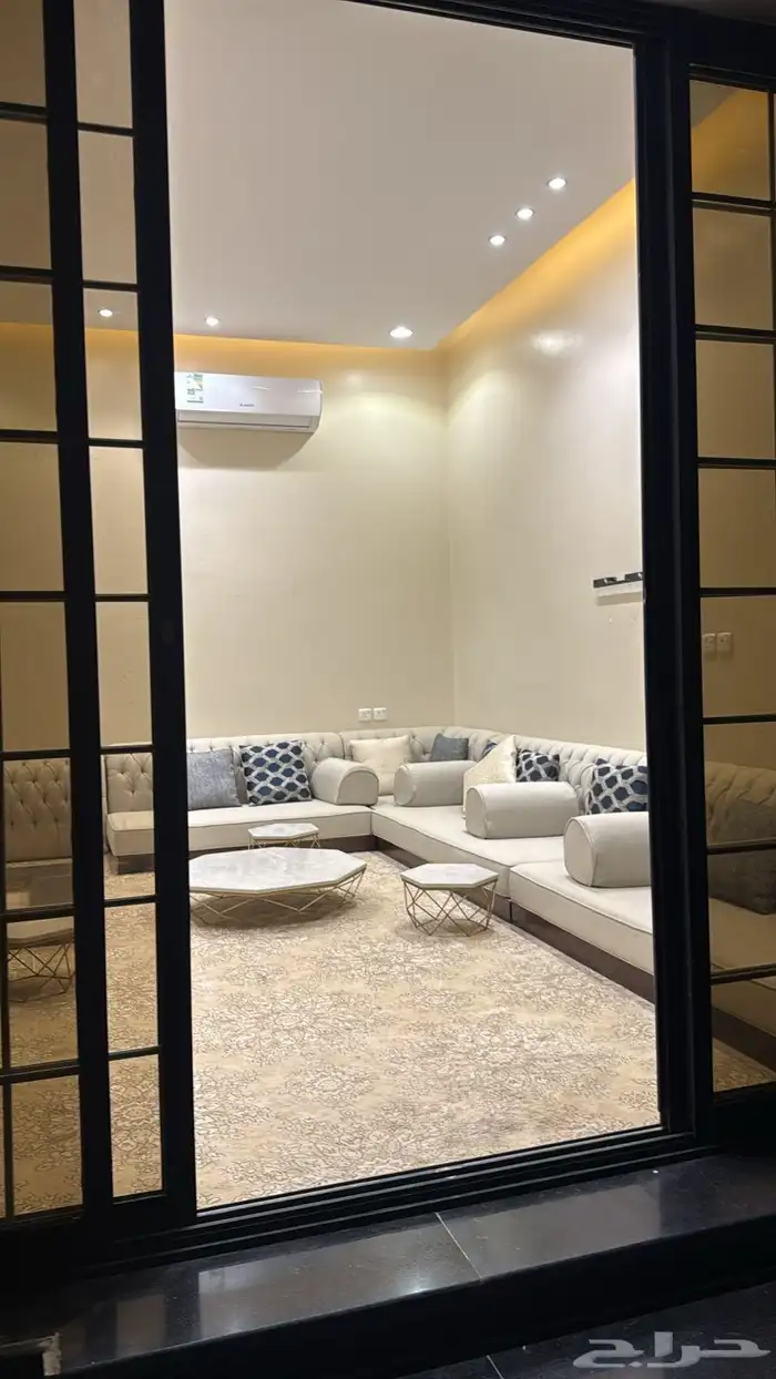 فيلا فاخره للايجار حي الرمال (مكيفات راكبه ) 5