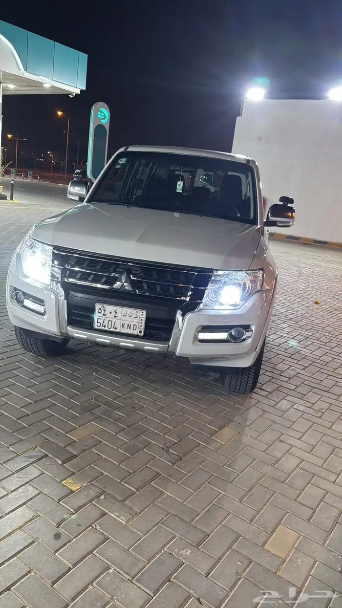 pajero 8