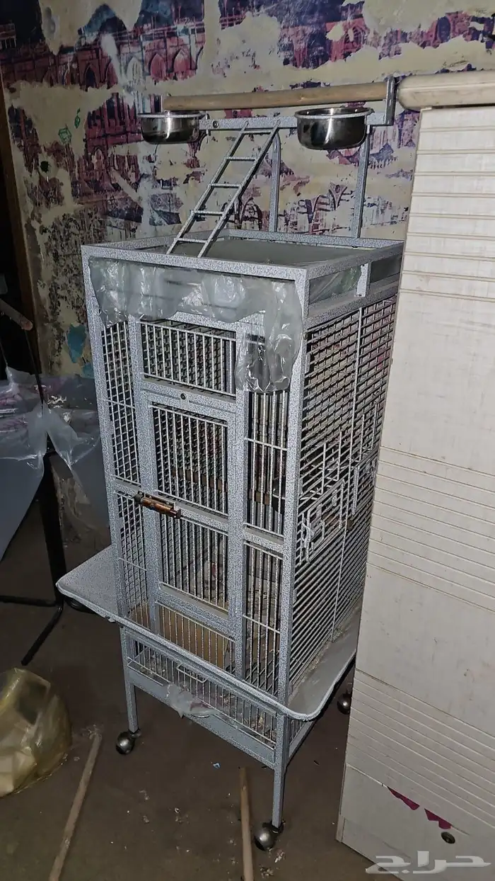 للبيع. قفص 1