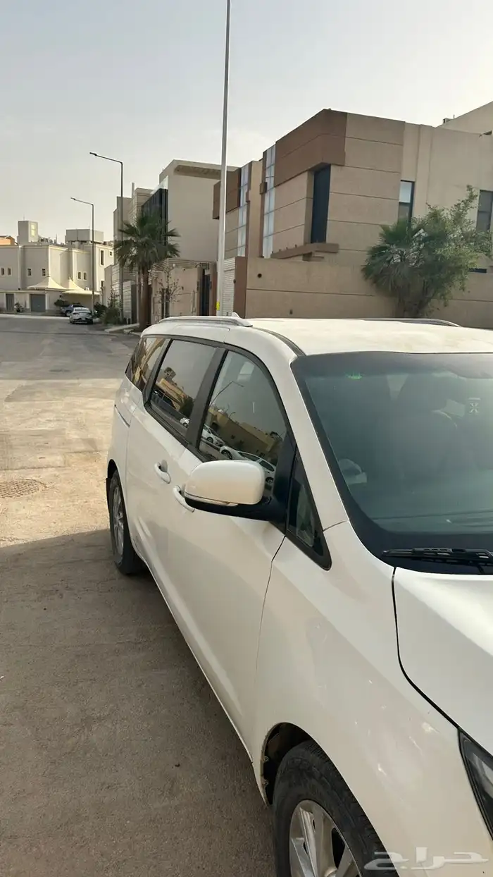 كيا كرنفال 2016 2