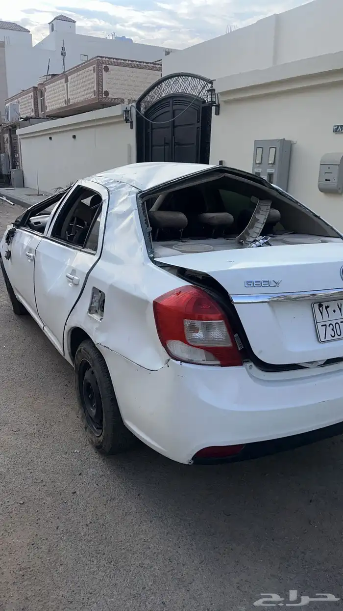 للبيع جيلي Gc6 مصدوم 2