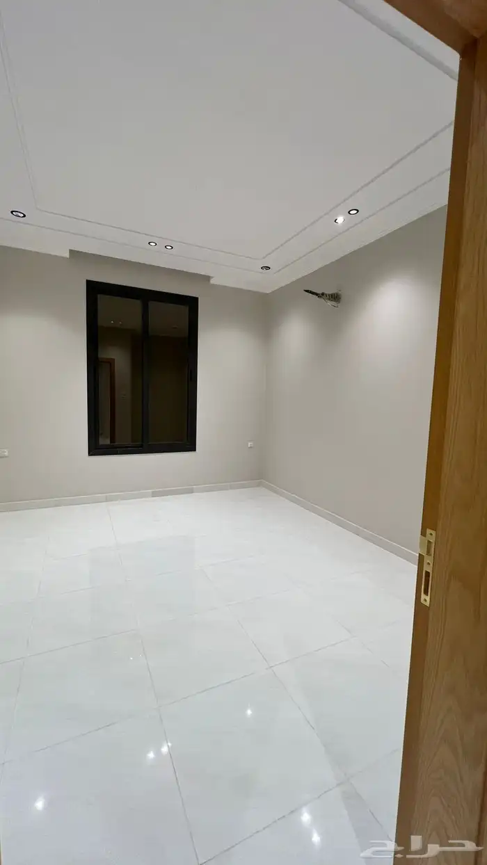شقة للايجار في جدة جديدة وفاخره - حي الصواري 6