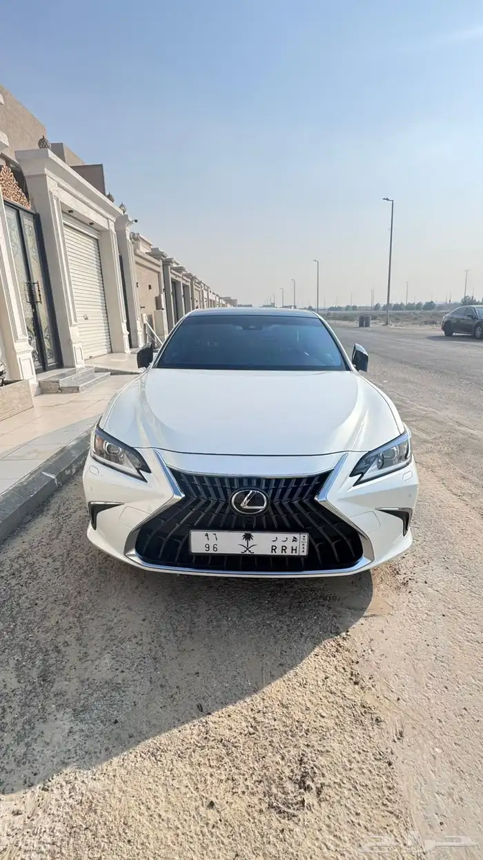 لكزس 2023 es350 4